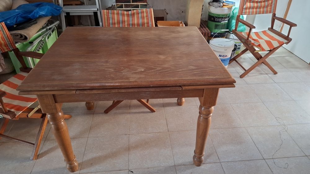 Mesa de jantar extensivel cor carvalho