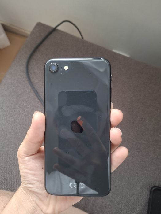 Iphone se 2020 stan bardzo dobry