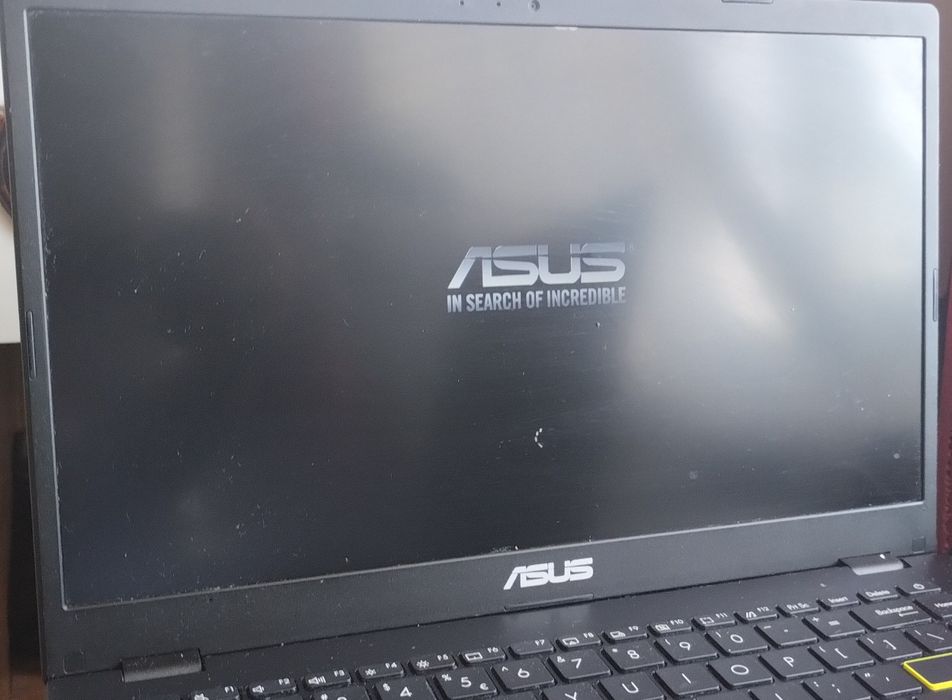 Laptop Asus E410 Uszkodzony działający