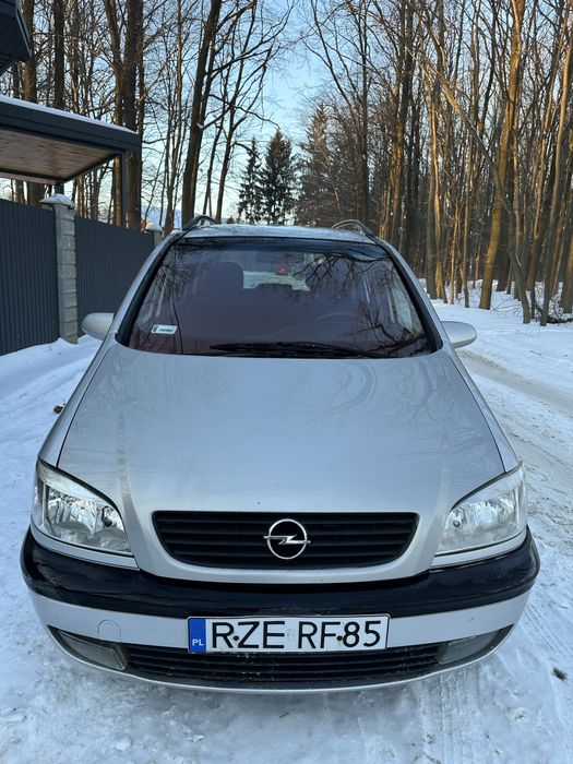 Продам Нерозмитнену Opel Zafira 2.0DTI