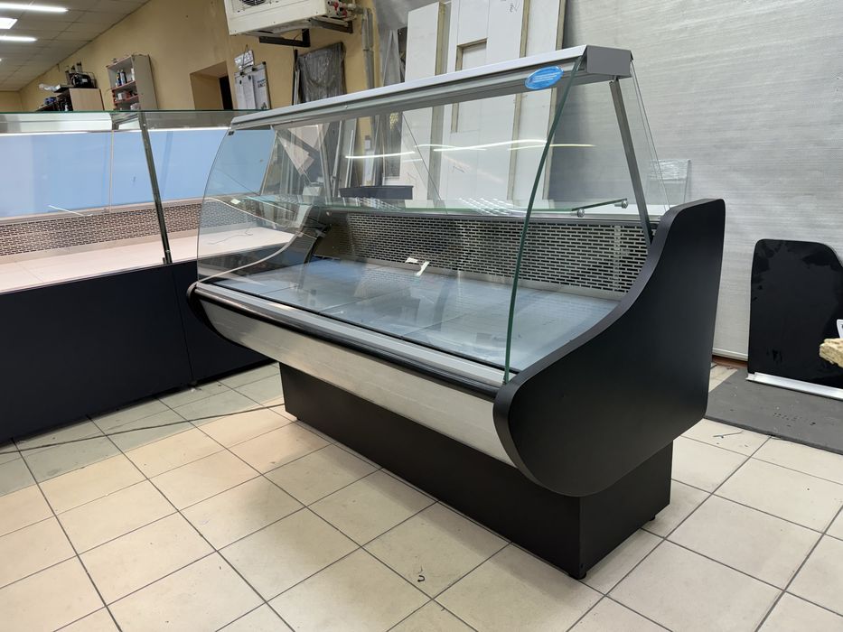 Вітрина холодильна KUM Katrin 1,6м НОВА