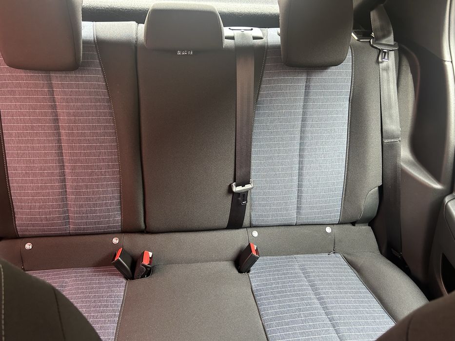 Peugeot 208 — fotografia 3