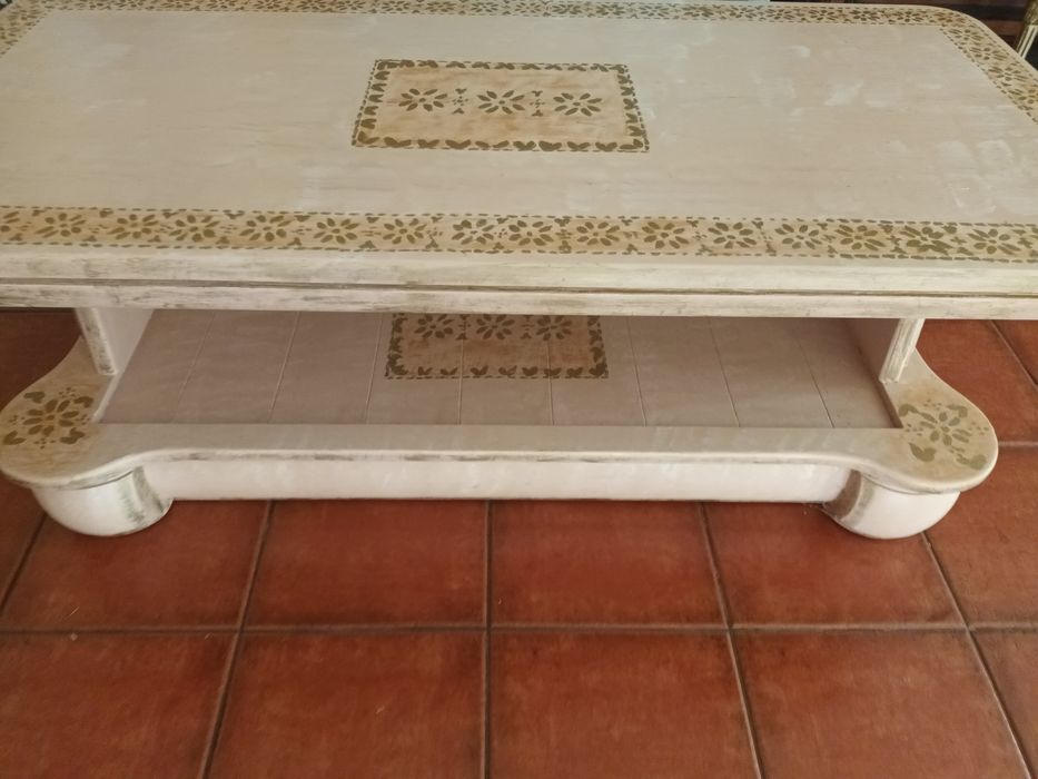 Mesa de Centro Maciça