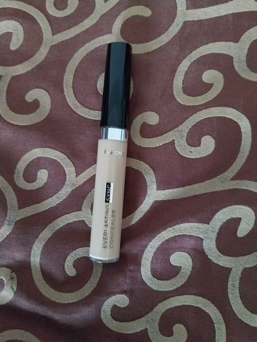 Corretor Everlasting Sync THE ONE, Oriflame, novo