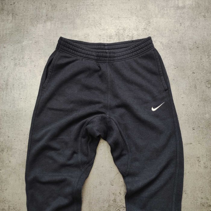 MĘSKIE Spodnie Dresowe Granatowe Bawełna Logo Haft Joggery Sport Nike