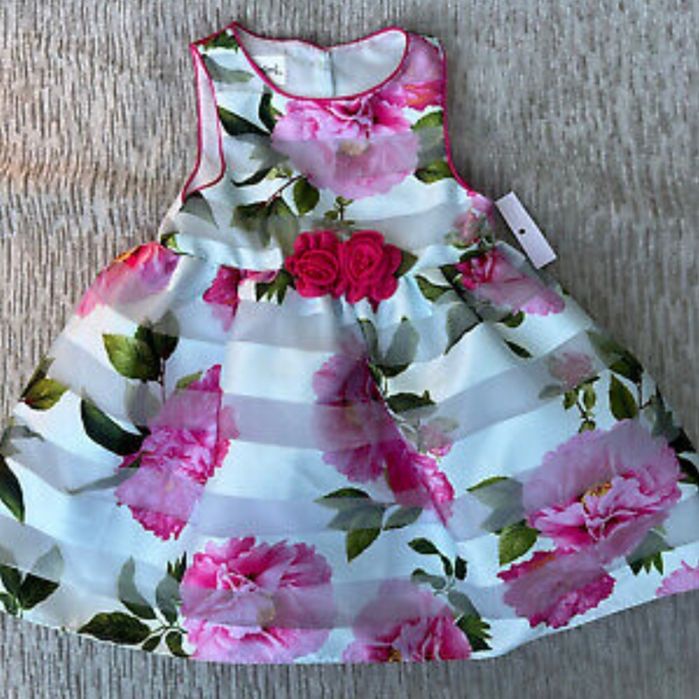 Пышное платье с цветами на 5 лет