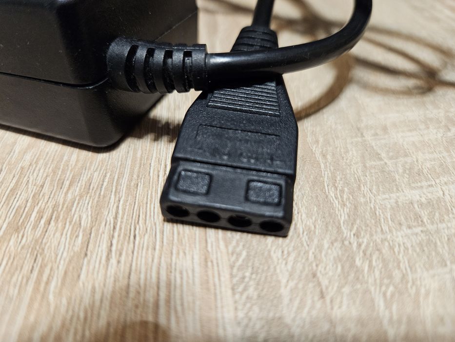 Zasilacz 12v/5V 1,5A