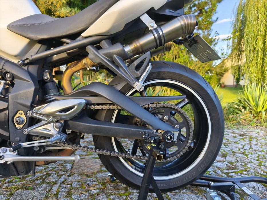 Triumph street triple 675