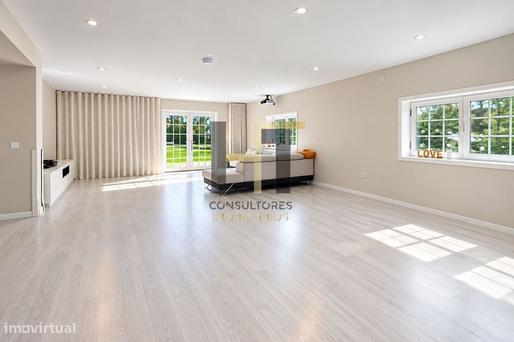 Moradia T3 Isolada de 4 Frentes | Suíte | Jardim | Alvarelhos