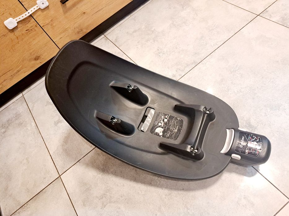 Fotelik samochodowy Cybex Aton M+ baza isofix