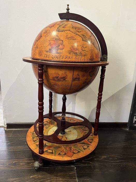 Globus barek na alkohol retro design