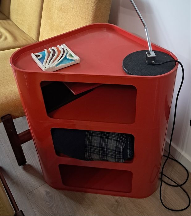 Estante de canto " Valletto Triangolo"