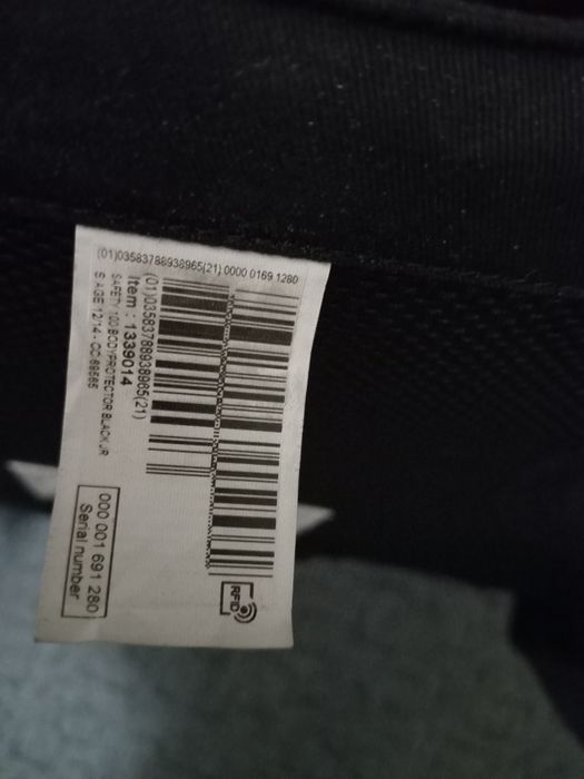 Продам детскую защиту для конного спорта в хорошем состоянии самовывоз