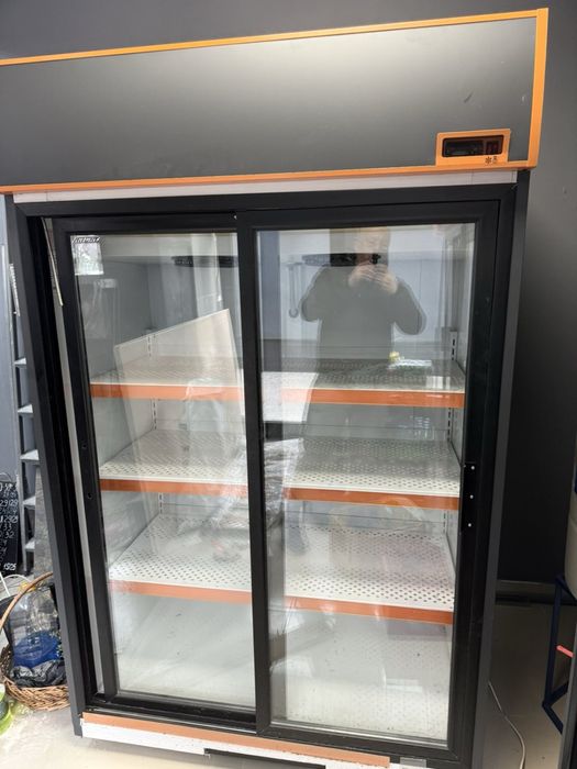 Холодильные витрины