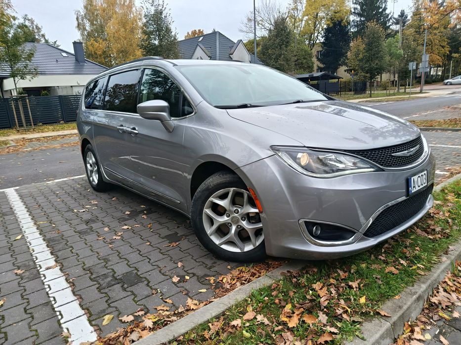 Chrysler Pacifica