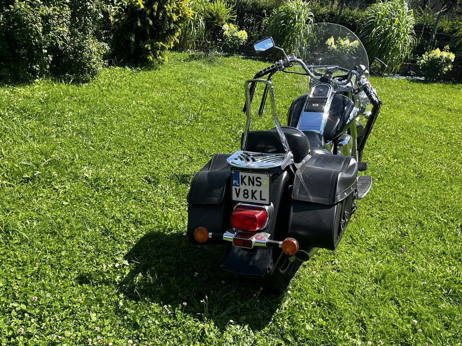 Suzuki Intruder