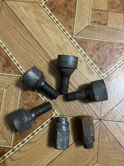 Болти секрети на колеса ВАЗ