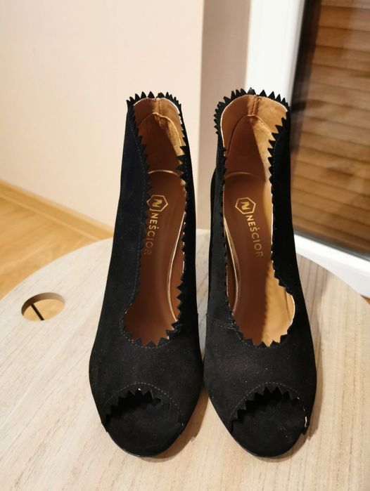 Letnie botki Neścior.