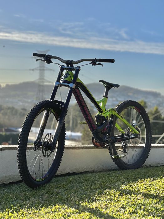 mondraker summum pro team 2020