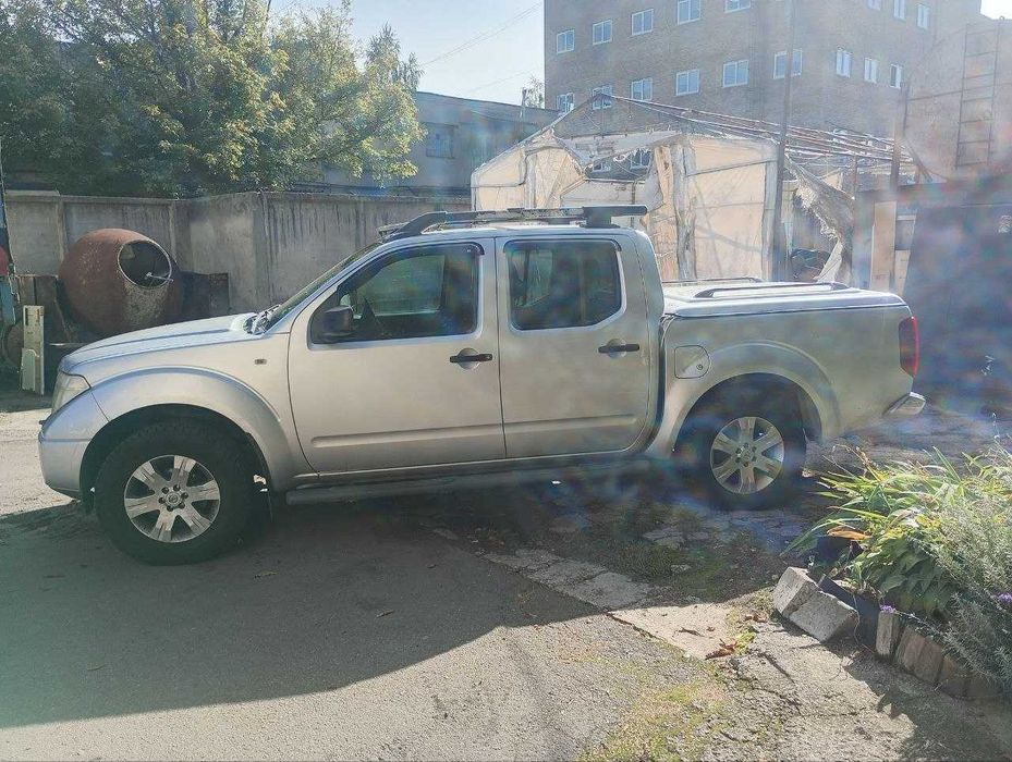 продам Nissan Navara D40