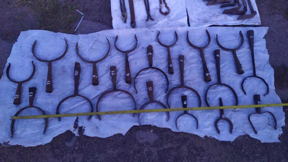 Ковані рогачі, прихвати, кочерги, інструменти коваля 19-20 столітт