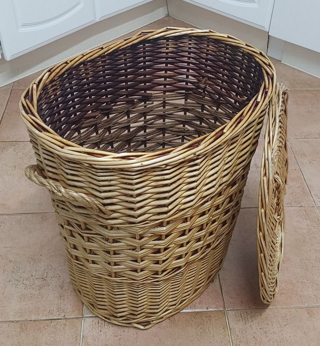 CESTA,CAIXOTE EM VERGA COMO NOVO. Casa,Quarto, Arrumação, Garagem, Sala, Mudanças, Jardim.