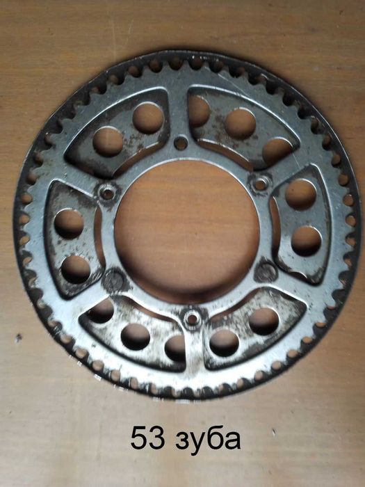 Ведущая звезда с защитой на спортивны й велосипед времен СССР