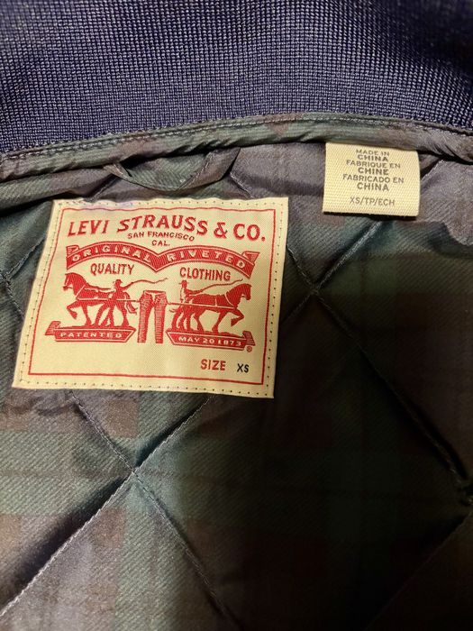 Nowa kurtka puchowa granatowa Levi Strauss rozmiar XS