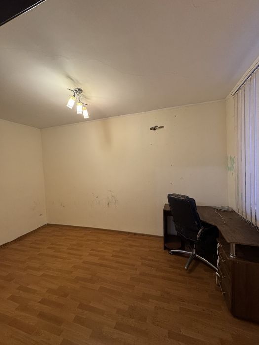 Продам 4 к. квартиру в центре Одессы, возле Соборной площади и Дерибасовской.