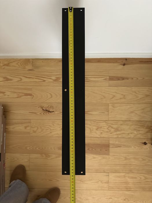 Pé de mesa em X aço preto mate