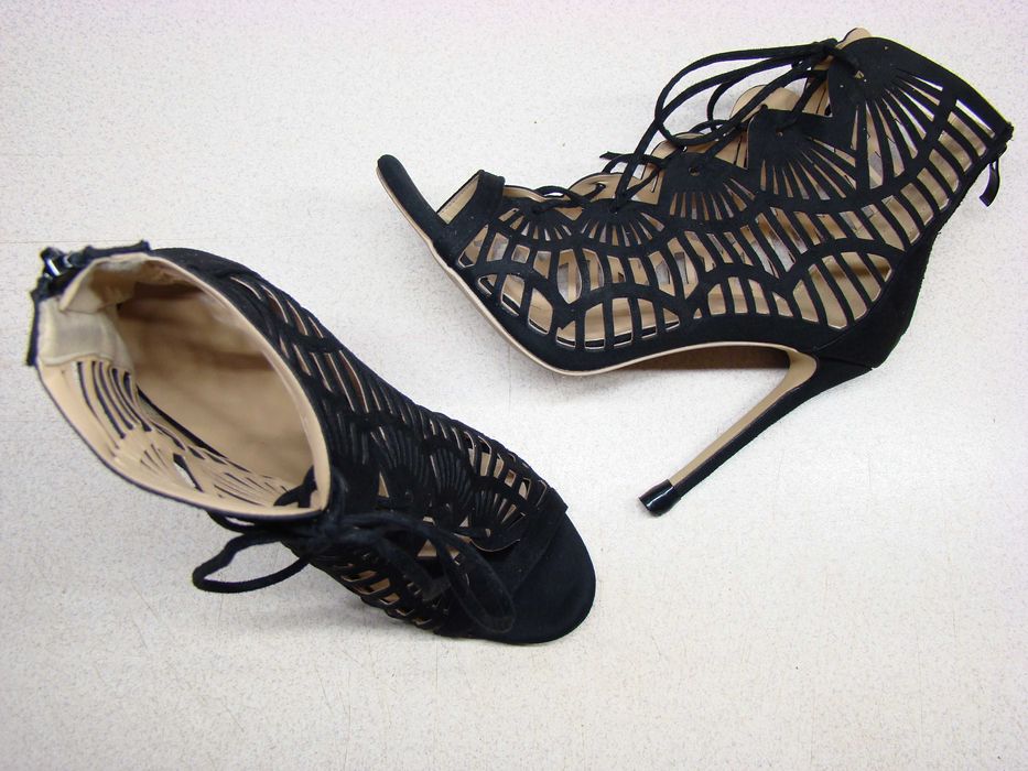 DeeZee sandałki na wysokim obcasie R.41 – eleganckie ażurowe szpilki