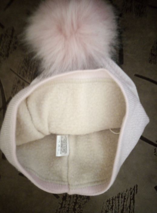 Шапка на дівчинку