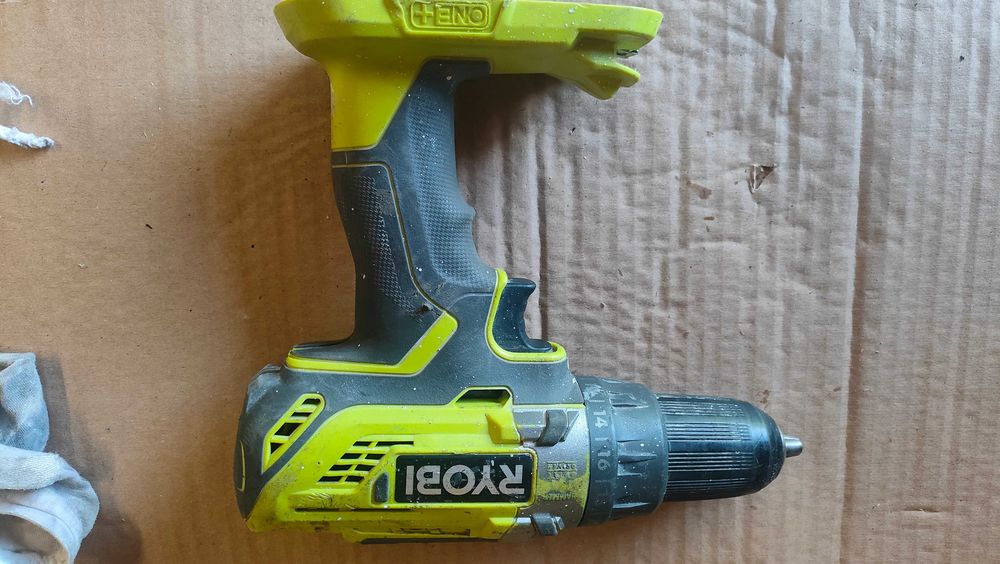 Ryobi wkrętarka R18PD3 uszkodzona