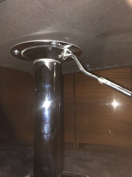 Крісло Нове для салону,офісу або компютера,регулюється