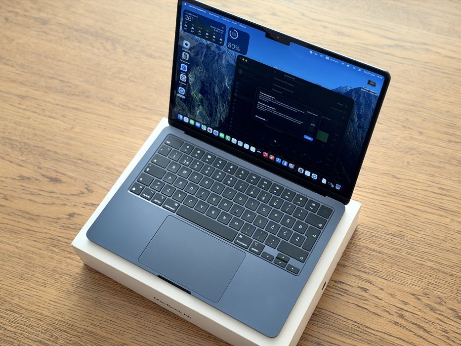 Macbook Air 13 8/256gb M3 , Європа! Стан 10/10