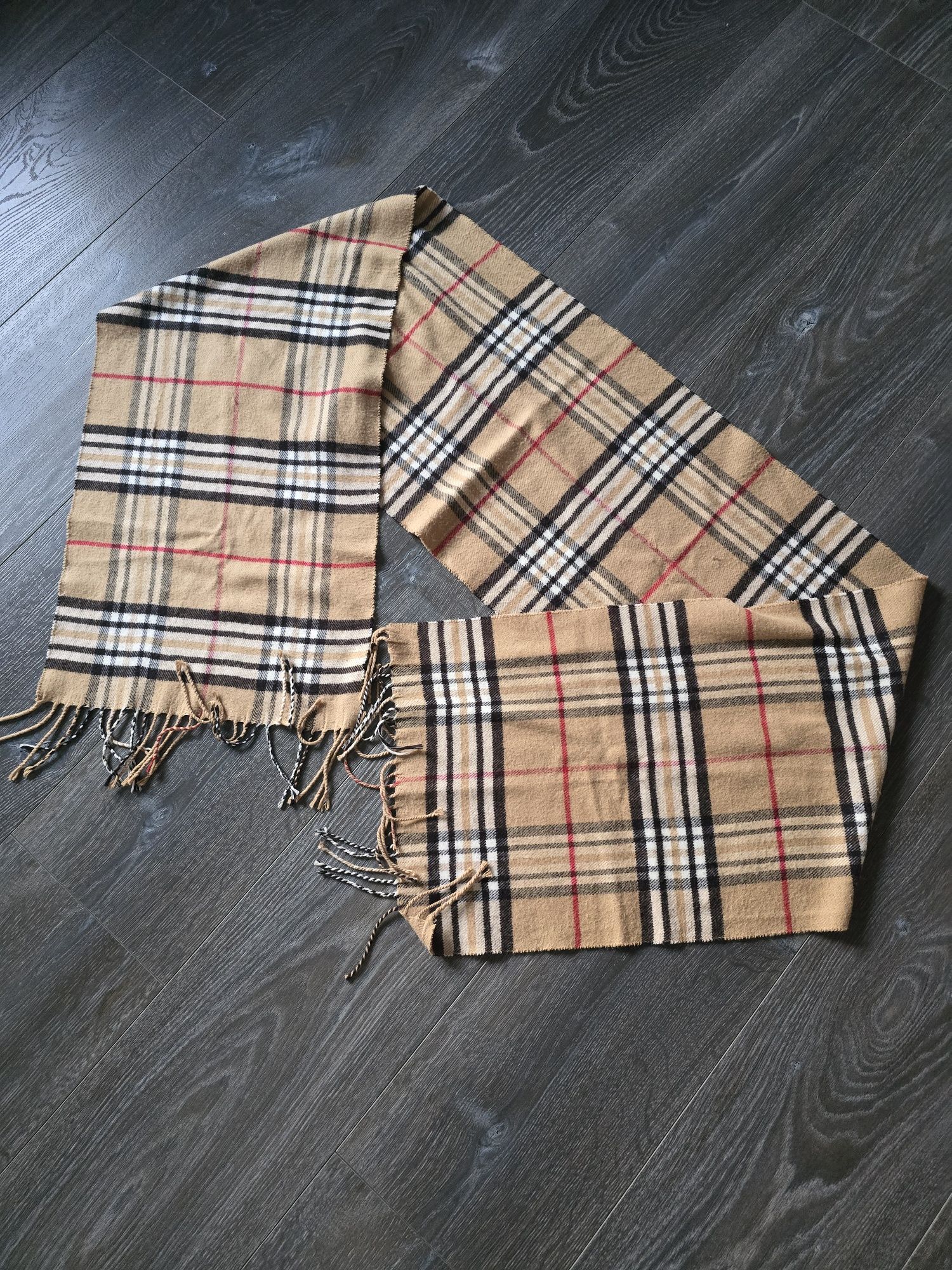 scarf Burberry type casual casuals 400 Olx