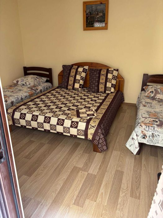 Здаються кімнати для відпочинку у Затоці
