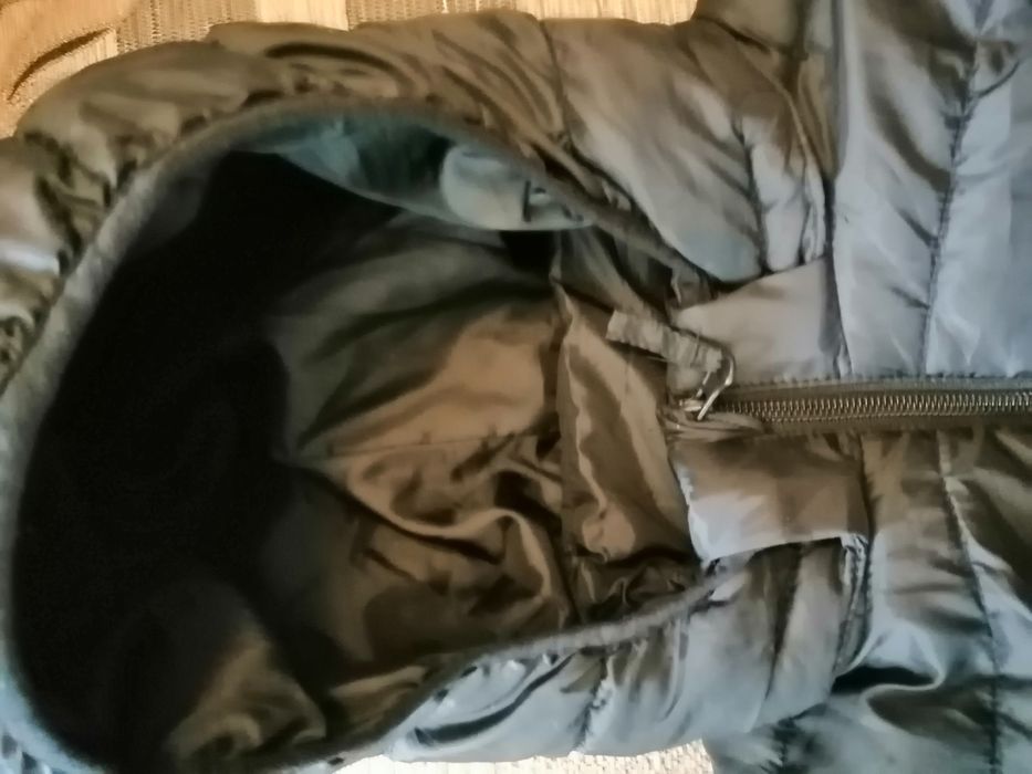 Czarna kurtka pikowana dla chłopca