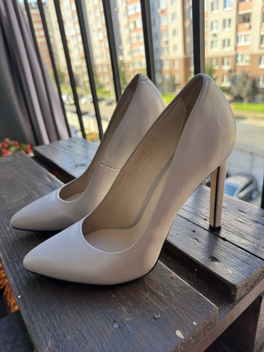 Туфлі бренду Braska