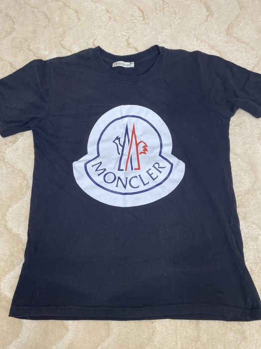 Czarny T-shirt męski Moncler z dużym logo • Rozmiar S