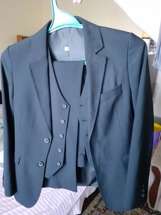 Костюм на хлопчика трійка.