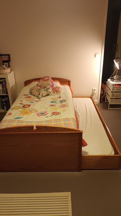 Cama individual+cama gaveta+oferta colchões +colcha, almofadas e tapet