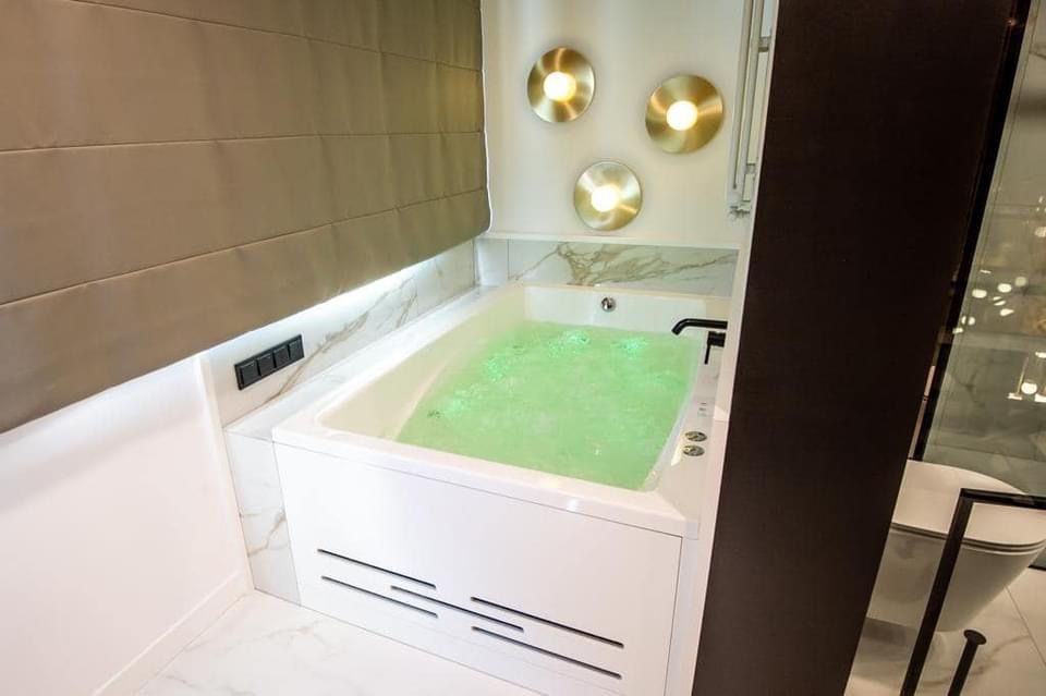LUX VIP JACUZZI Apartamenty Mieszkania wynajem na doby JACUZZI Centrum
