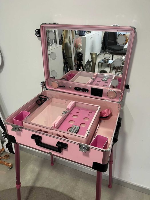 Bustos, Manequins para Loja de Roupa e Mala de Maquilhagem