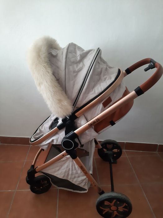 Carrinho de bebe trio