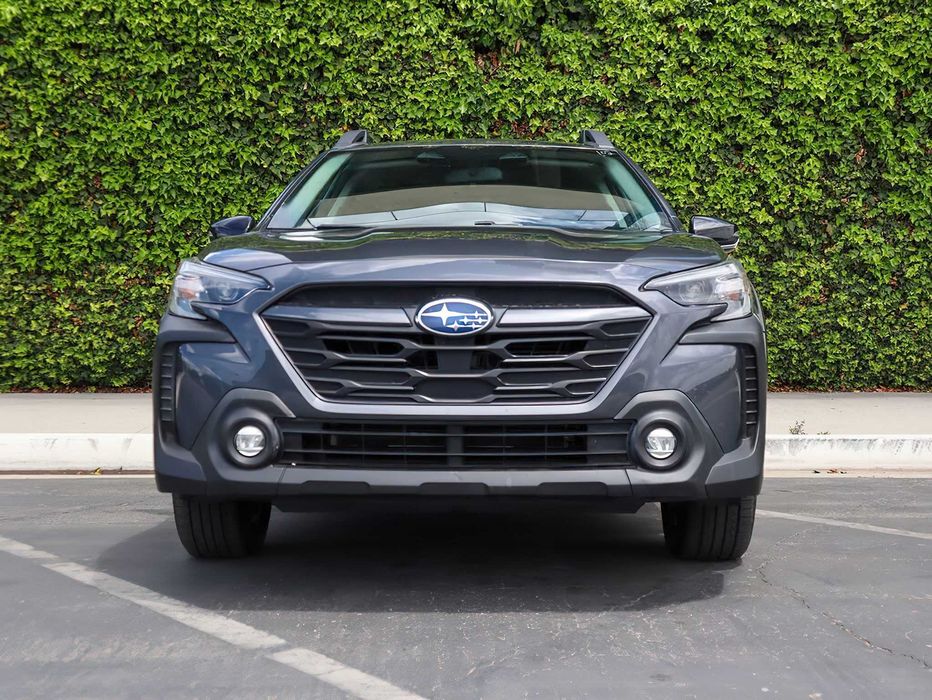 Subaru Outback      2023