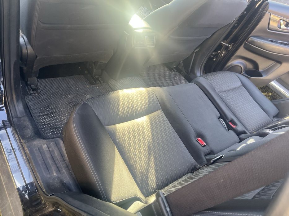 Продам Nissan Rogue
