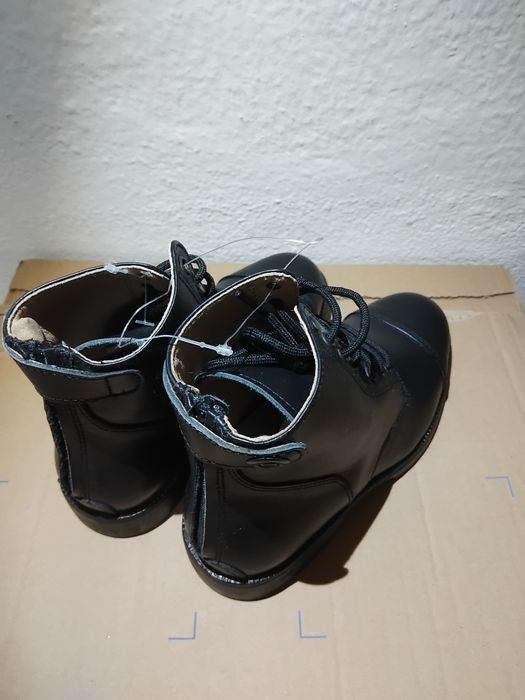 Botins em Couro de Equitação com Atacadores - Tamanho 35 - Paddock 560