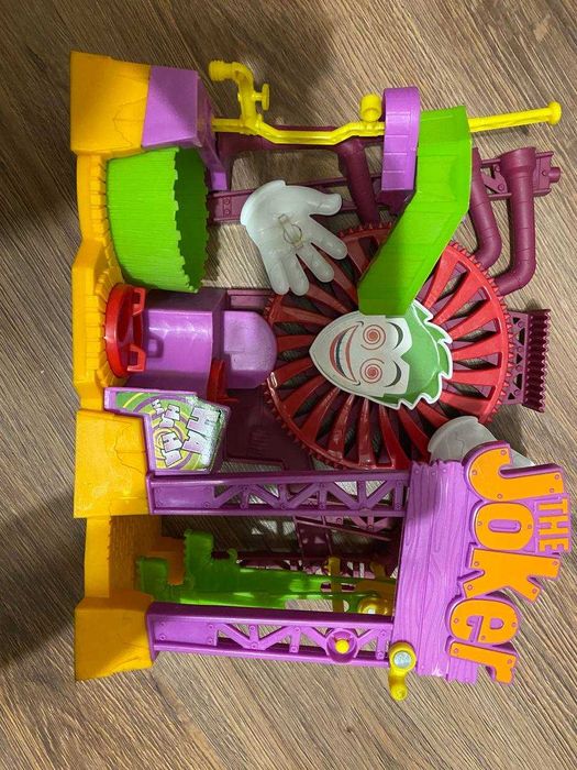 Ігровий дім локація, Ігровий дім Бетмена