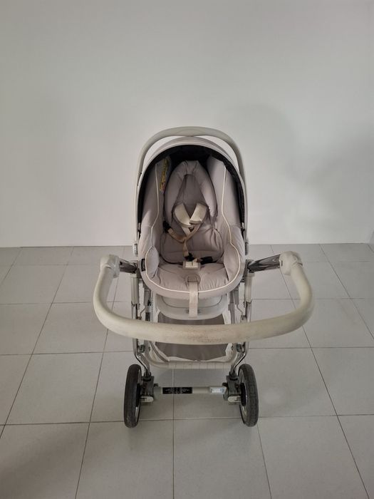 Carrinho bebe bebecar